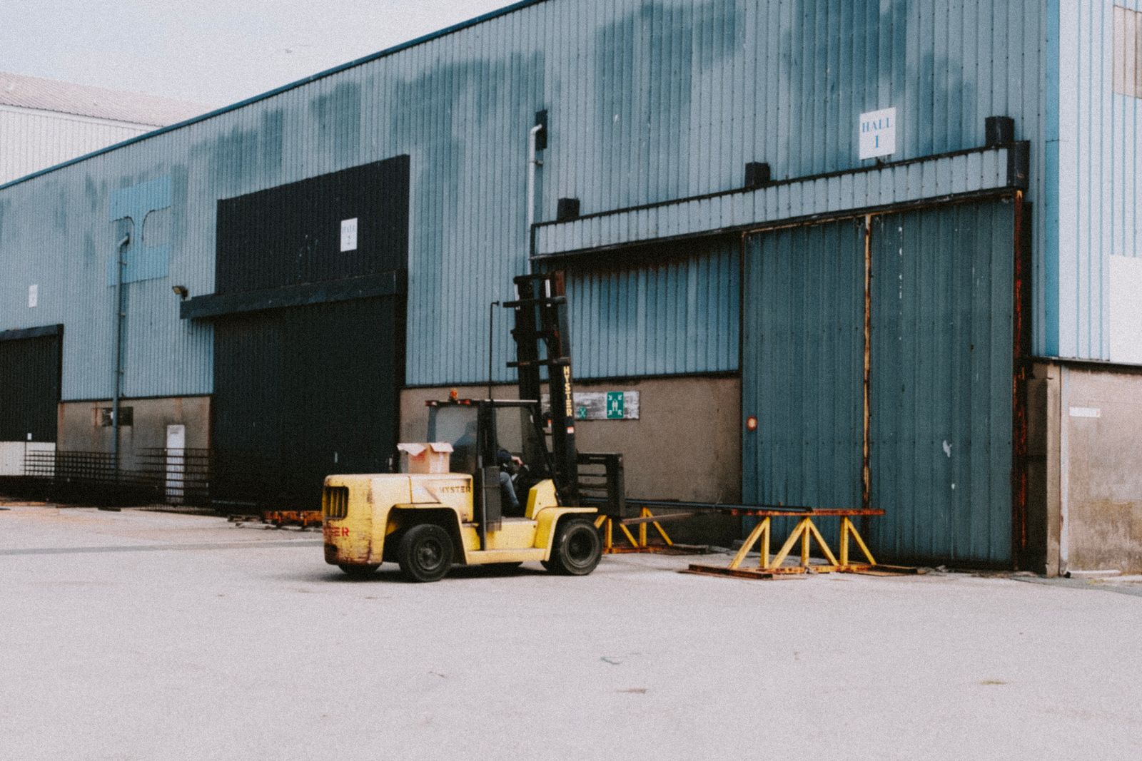 Woodbury and I-94 East, industrial space